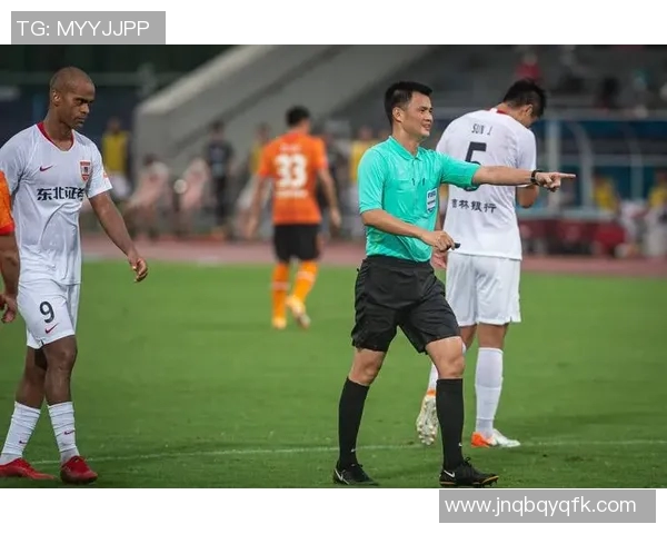 武汉足球队边路渗透战术分析及其对比赛结果的影响探讨