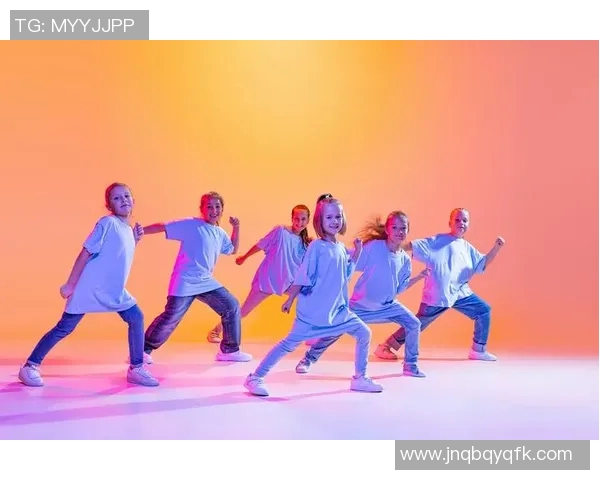 周秀英专访:从街头到舞台的舞蹈人生与心路历程回顾