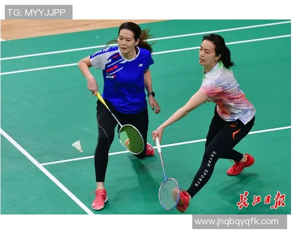 广州羽毛球队与西安羽毛球队赛后复盘分析意识与战术的较量与启示 广州羽毛球队与西安羽毛球队赛后复盘分析意识与战术的较量与启示